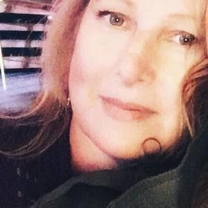 Meet your Posher, Pamela